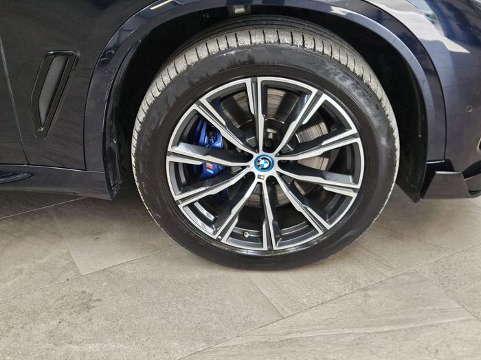 BMW X5 2023