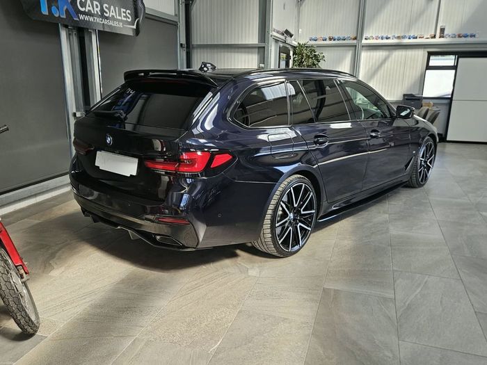BMW 5 Series 2021
