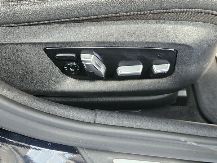 BMW 5 Series 2021