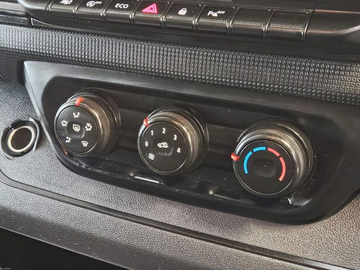 Renault Trafic 2023