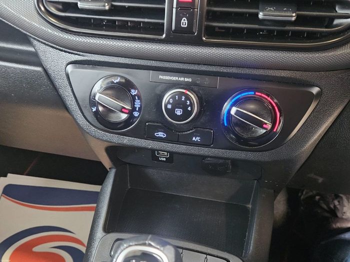 Hyundai i10 2021
