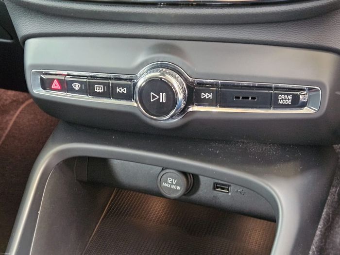Volvo XC40 2022