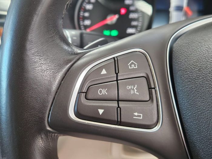 Mercedes-Benz C-Class 2019