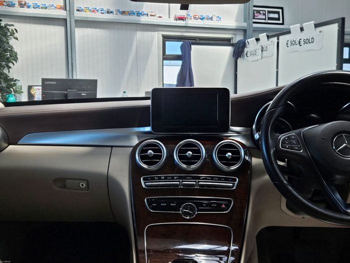 Mercedes-Benz C-Class 2019