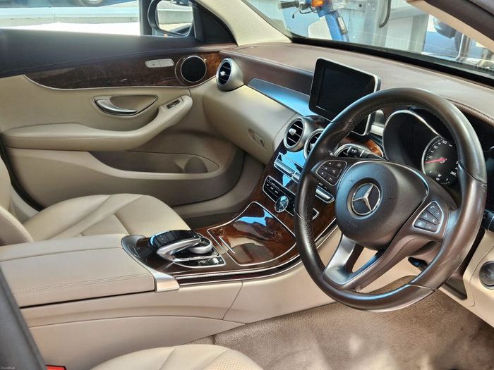 Mercedes-Benz C-Class 2019