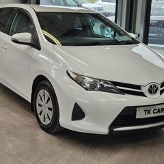 Toyota Auris 2015