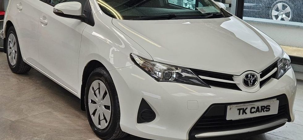 Toyota Auris 2015