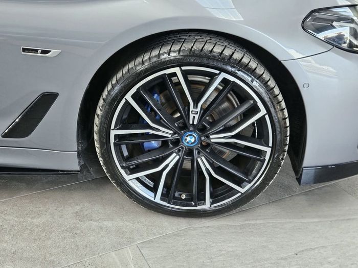 BMW 5 Series 2022