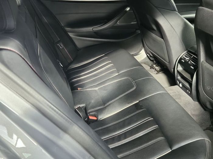 BMW 5 Series 2022