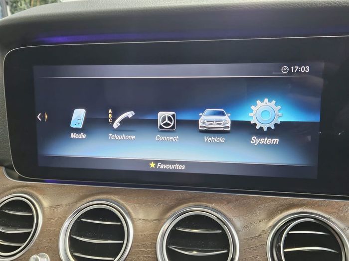 Mercedes-Benz E-Class 2020