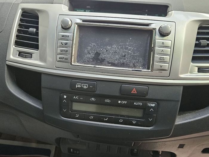 Toyota HiLux 2013