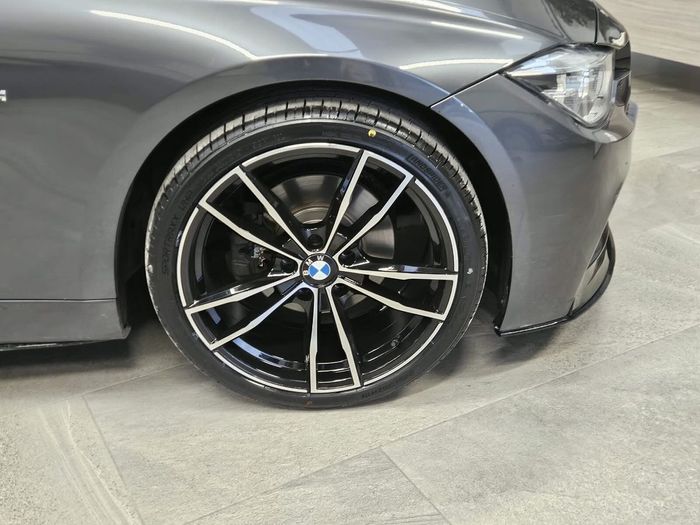 BMW 3 Series 2017