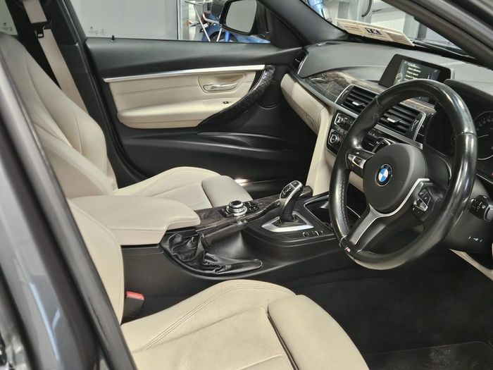 BMW 3 Series 2017