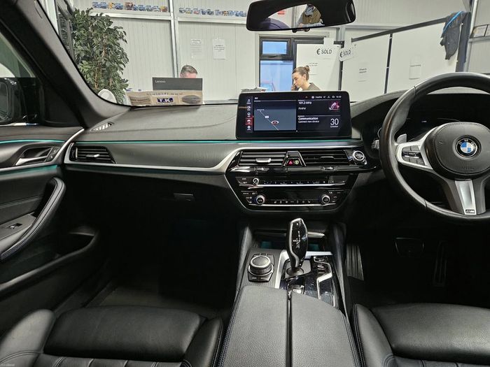 BMW 5 Series 2022