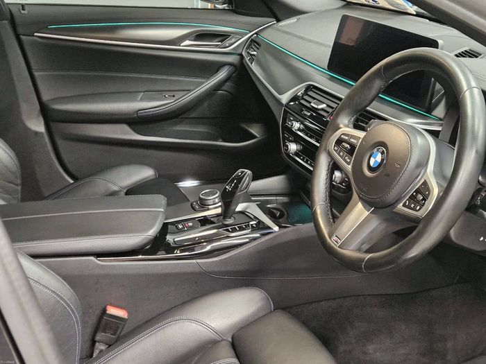 BMW 5 Series 2022