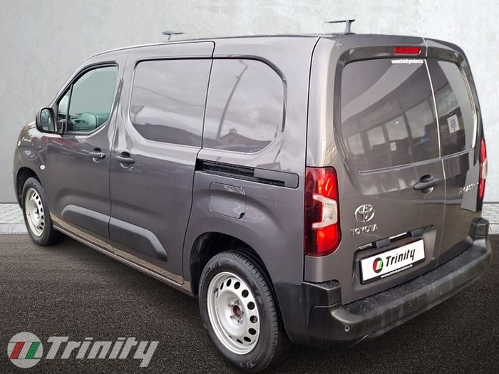 Toyota Proace 2024