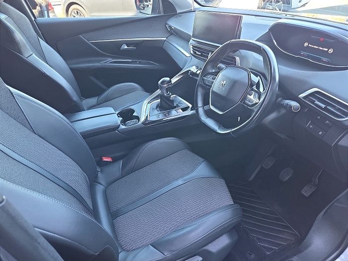 Peugeot 5008 2022
