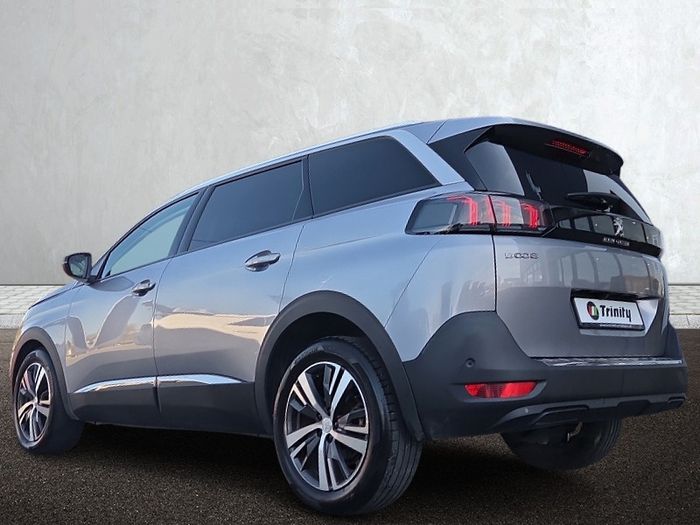 Peugeot 5008 2022