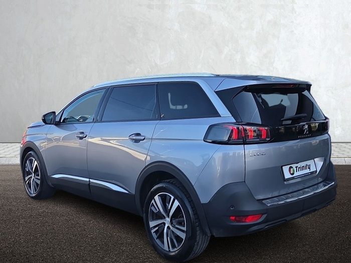 Peugeot 5008 2022