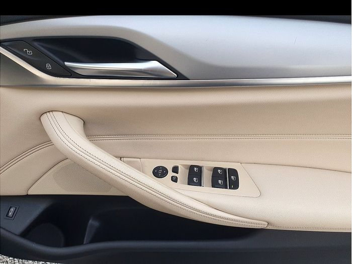BMW 5 Series 2023