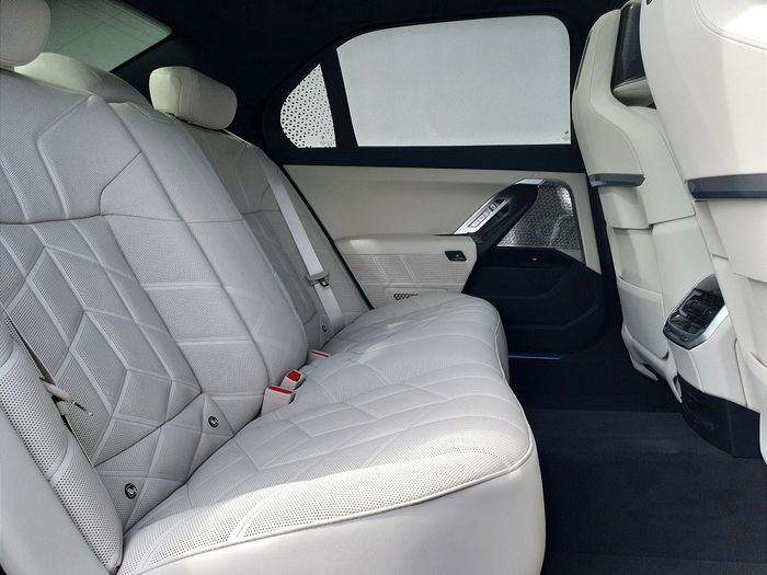 BMW 7 Series 2025