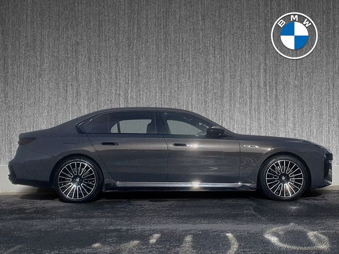 BMW 7 Series 2025