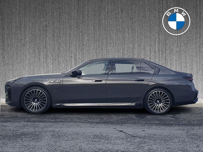 BMW 7 Series 2025