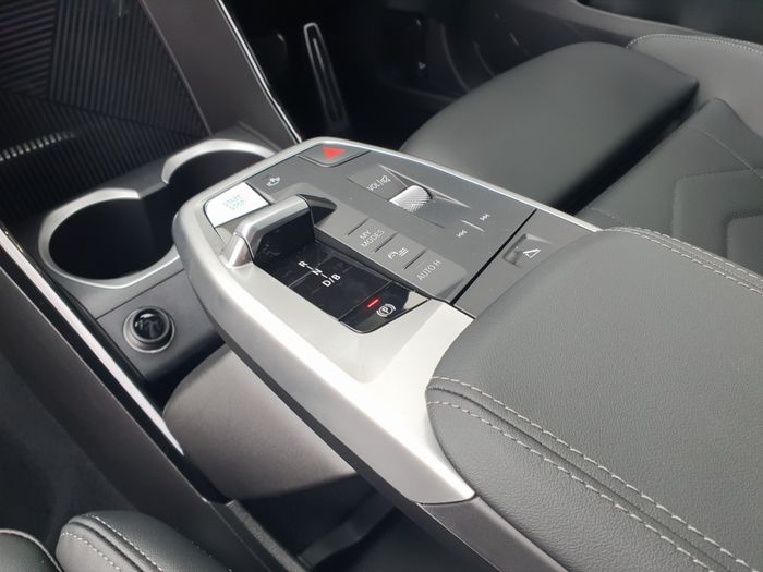 BMW iX2 2026