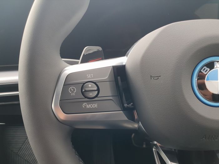 BMW iX2 2026