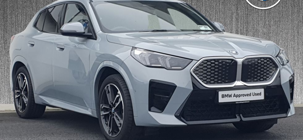 BMW iX2 2025