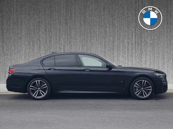 BMW 7 Series 2021