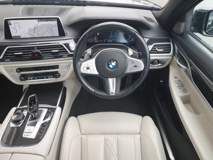 BMW 7 Series 2021