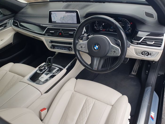 BMW 7 Series 2021