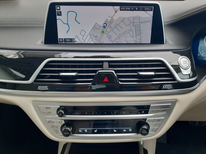 BMW 7 Series 2021