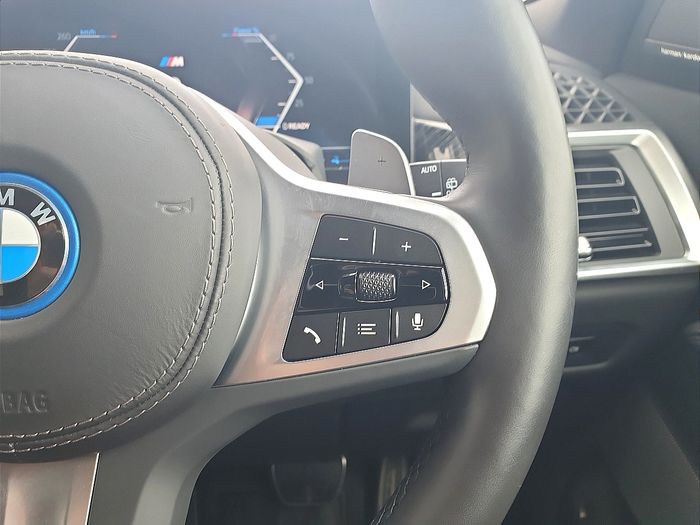 BMW X5 2024