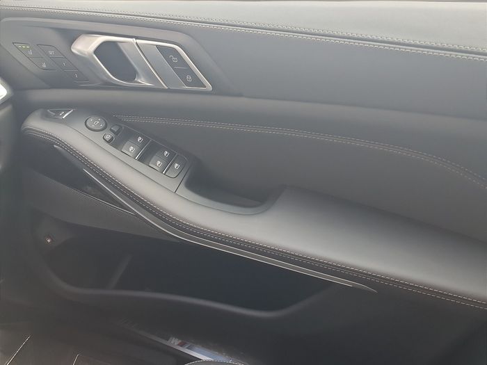 BMW X5 2024