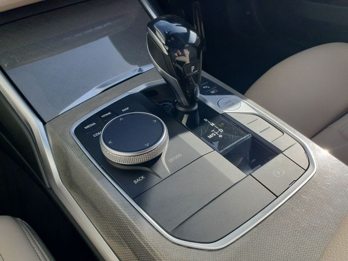 BMW 3 Series 2021