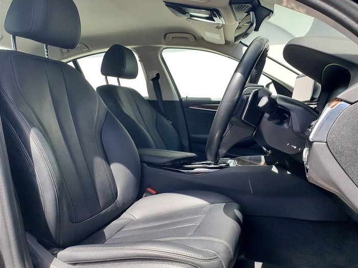 BMW 5 Series 2019