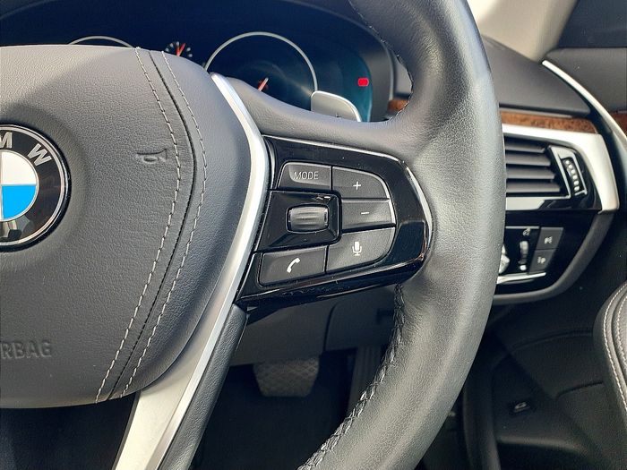 BMW 5 Series 2019