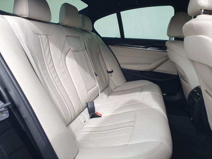 BMW 5 Series 2019