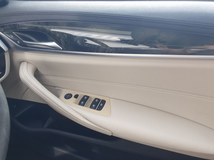 BMW 5 Series 2019