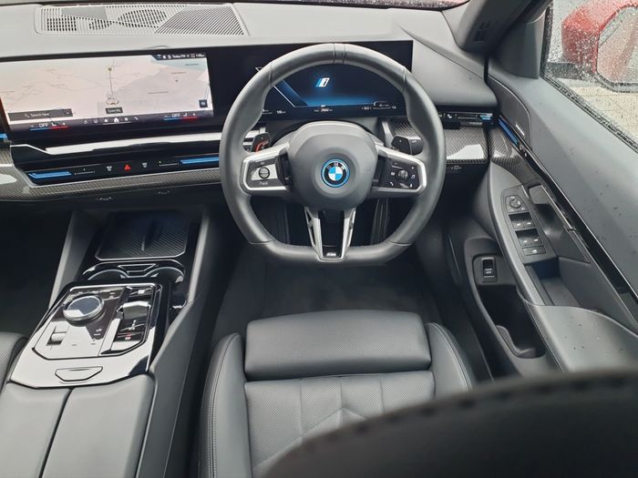BMW 5 Series 2025