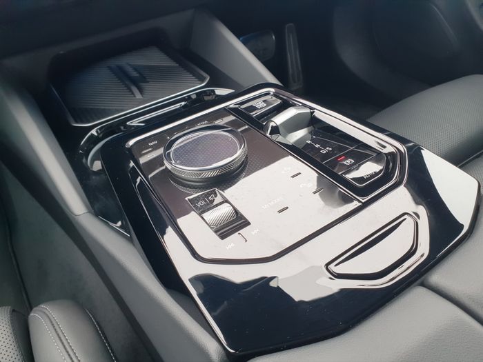 BMW 5 Series 2025