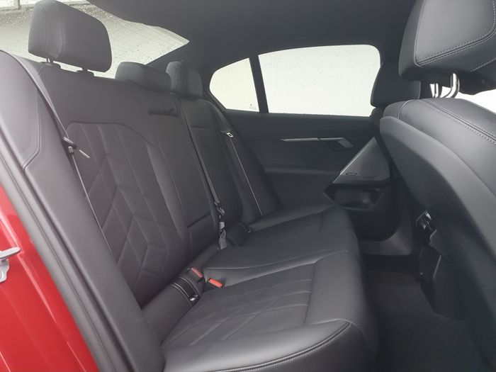 BMW 5 Series 2025