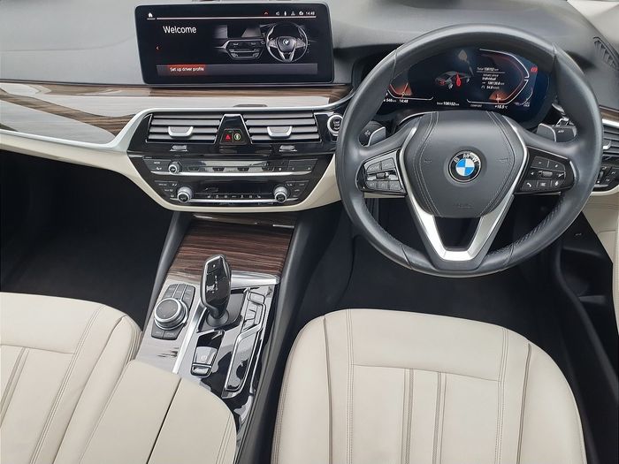 BMW 5 Series 2022