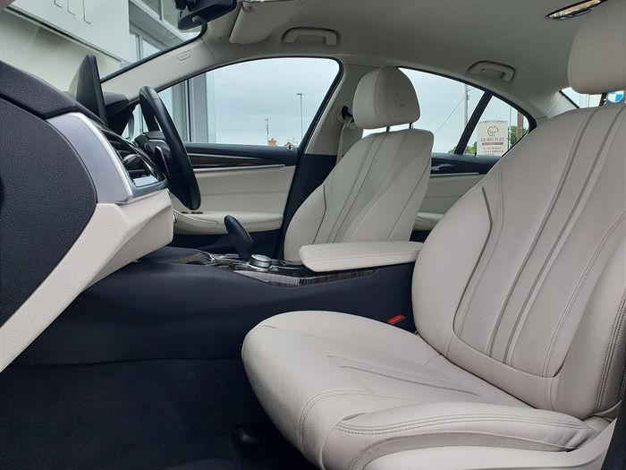BMW 5 Series 2022