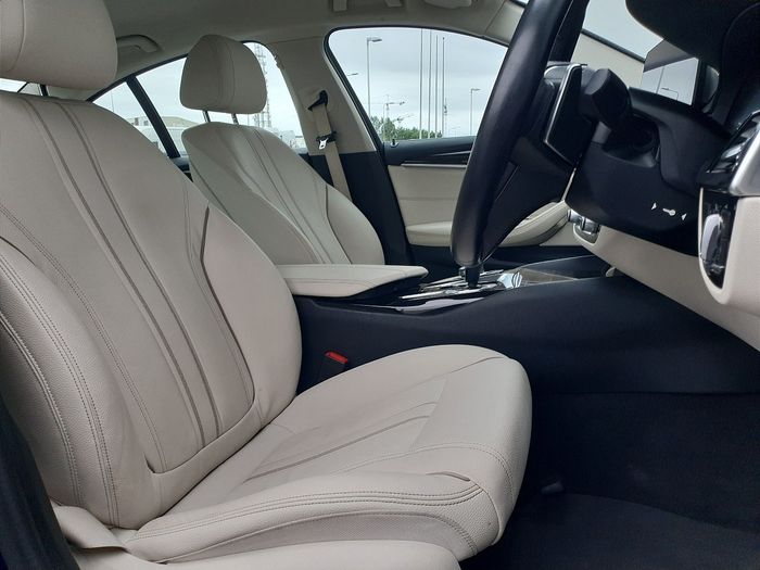 BMW 5 Series 2022