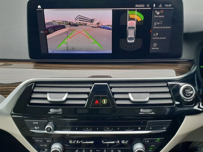 BMW 5 Series 2022
