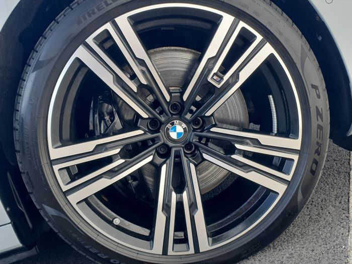 BMW 7 Series 2025