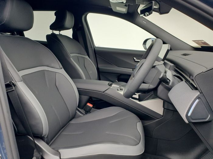 BMW iX3 2026